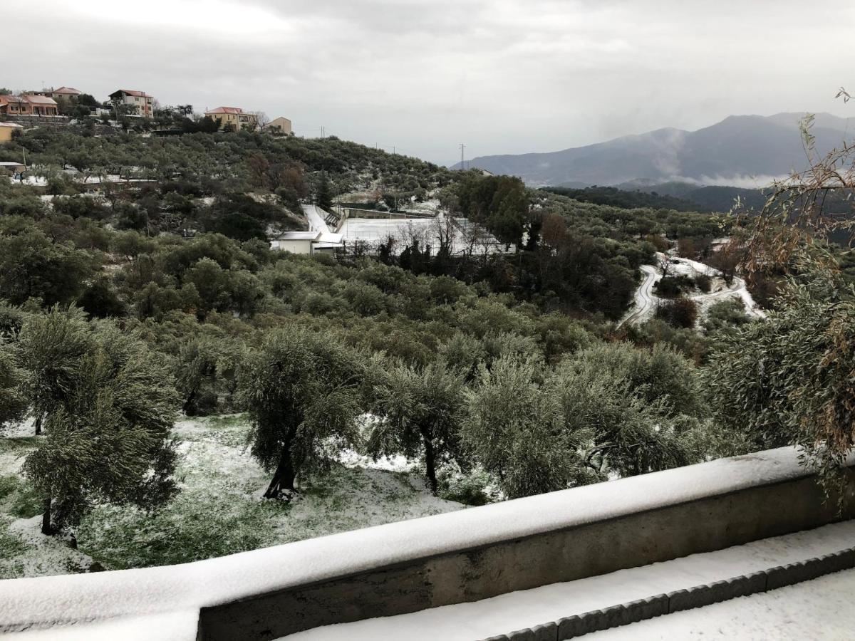Agriturismo Le Merline Arnasco ภายนอก รูปภาพ