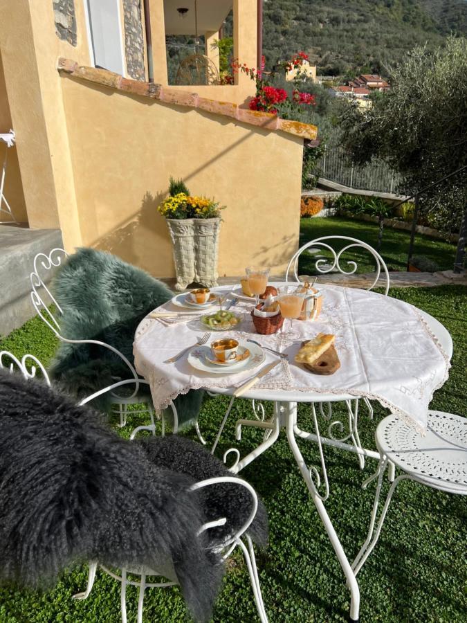 Agriturismo Le Merline Arnasco ภายนอก รูปภาพ